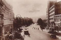 Проспект Руставели, вид в центр, справа виден Дом Связи